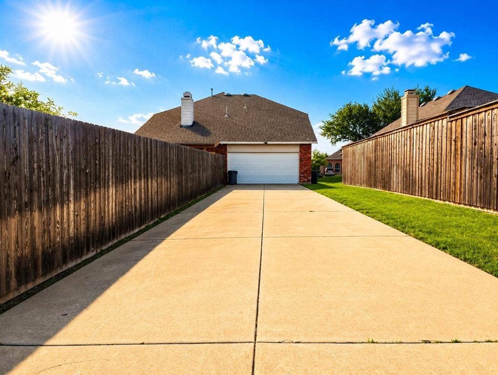 1114 Hidden Creek Drive, Allen, TX 75002 1114 Hidden Creek Drive, Allen, TX 75002