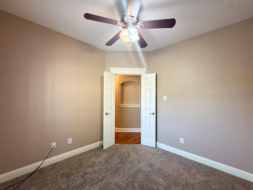163 Highland Drive, Ennis, TX 75119 163 Highland Drive, Ennis, TX 75119