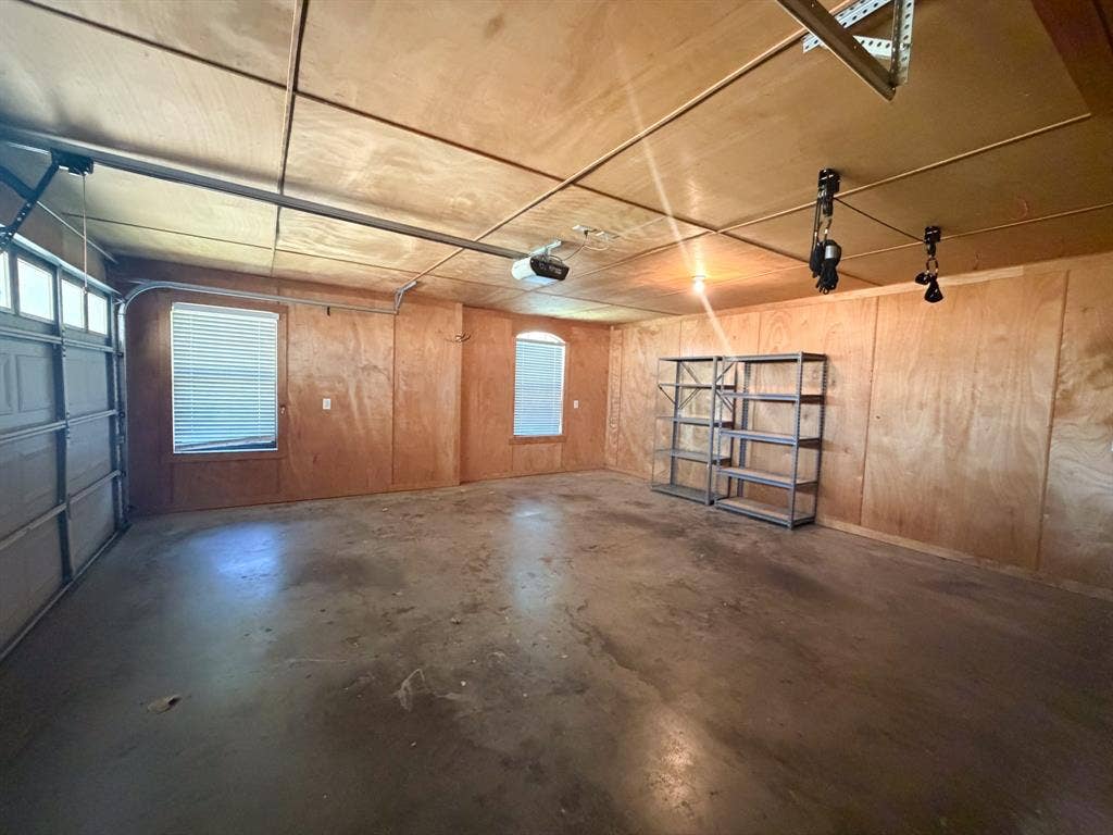 163 Highland Drive, Ennis, TX 75119 163 Highland Drive, Ennis, TX 75119