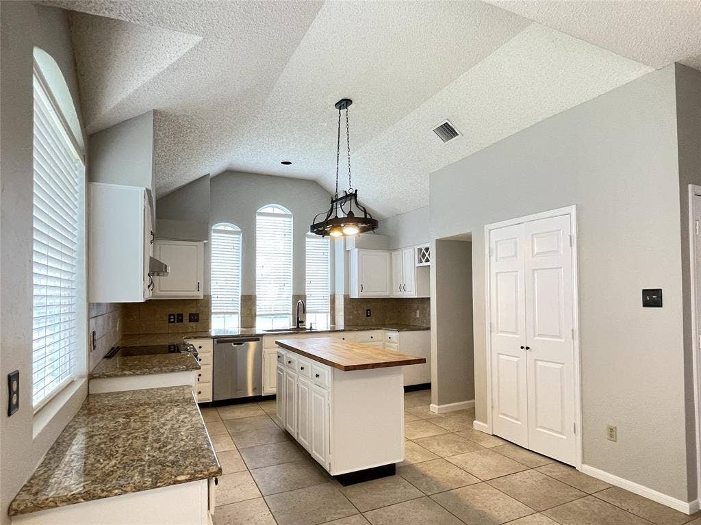 3616 Worthington Way, Plano, TX 75023 3616 Worthington Way, Plano, TX 75023