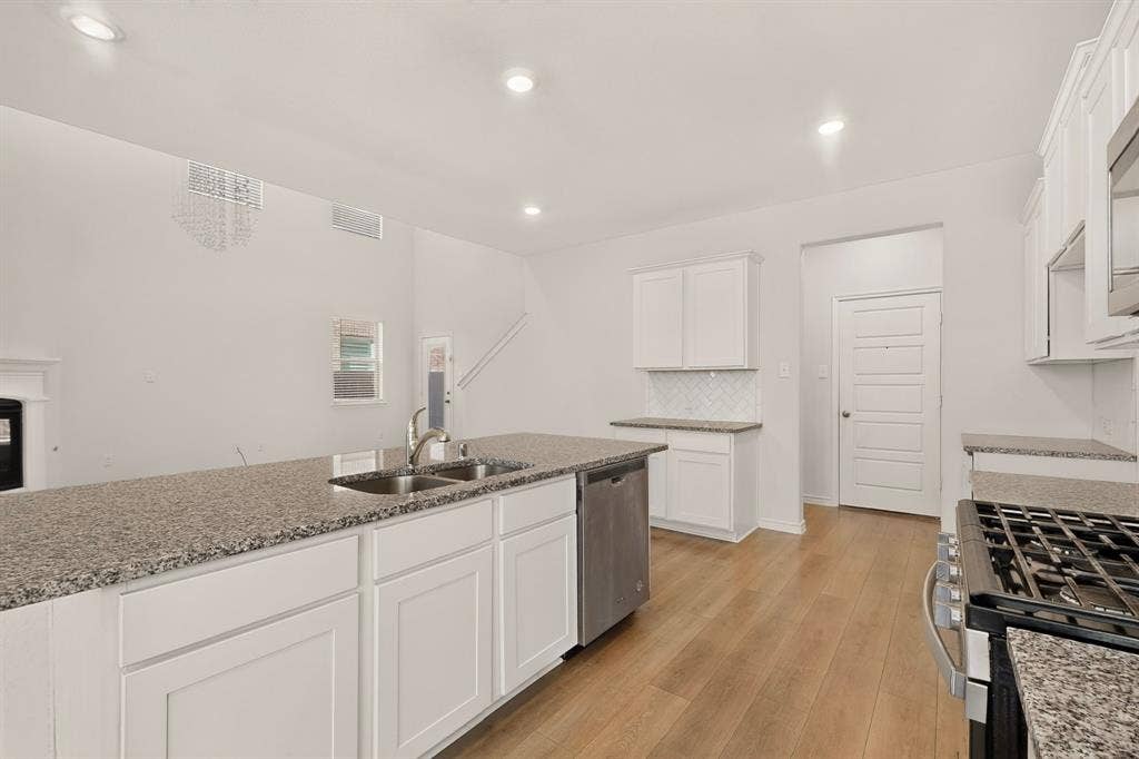1601 Princeton Drive, Celina, TX 75009 1601 Princeton Drive, Celina, TX 75009