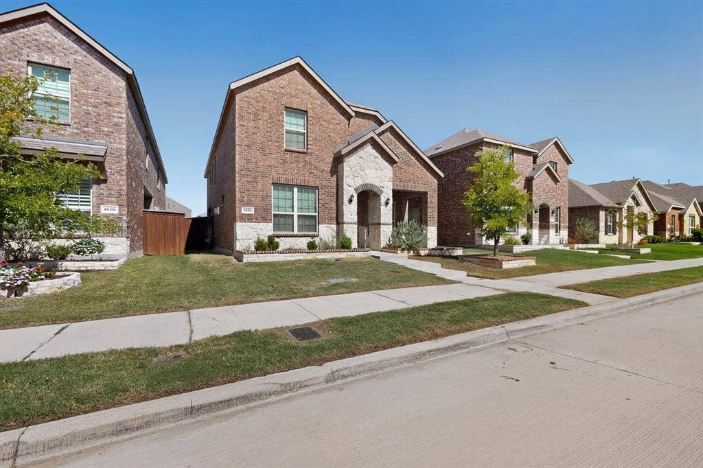 1601 Princeton Drive, Celina, TX 75009 1601 Princeton Drive, Celina, TX 75009