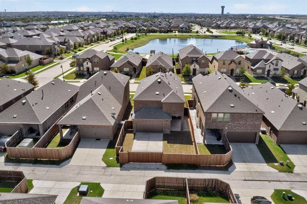 1601 Princeton Drive, Celina, TX 75009 1601 Princeton Drive, Celina, TX 75009