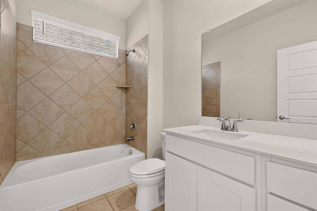 1601 Princeton Drive, Celina, TX 75009 first floor bathroom