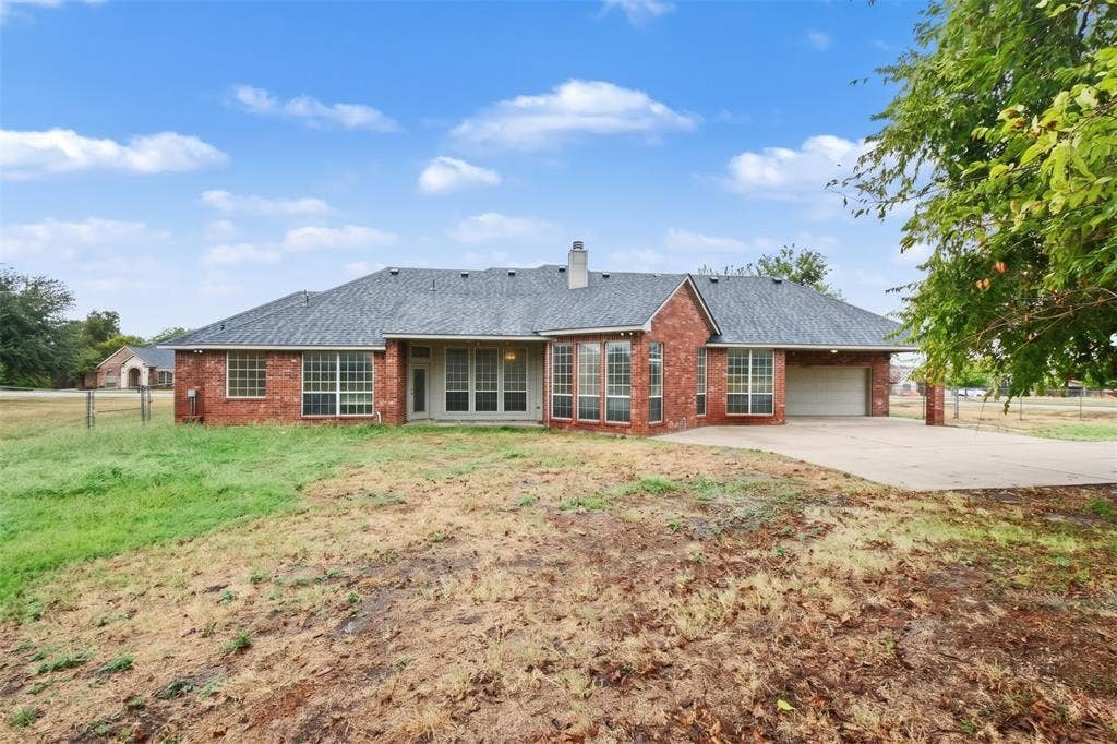 5840 Deerfield Lane, Midlothian, TX 76065