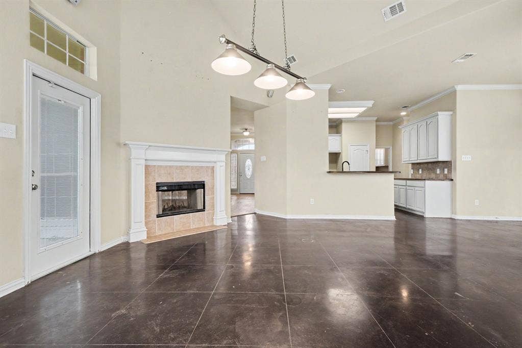5840 Deerfield Lane, Midlothian, TX 76065
