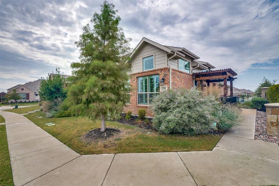 Property photo for 500 Oakridge Drive, Wylie, TX