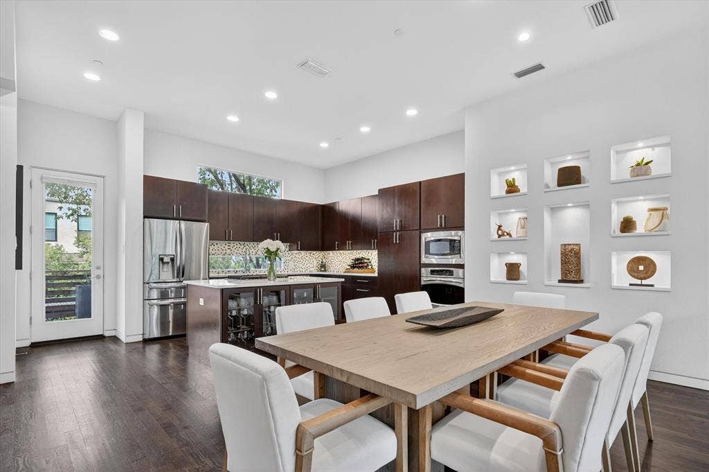 4230 Travis Street, #4, Dallas, TX 75205 4230 Travis Street, #4, Dallas, TX 75205