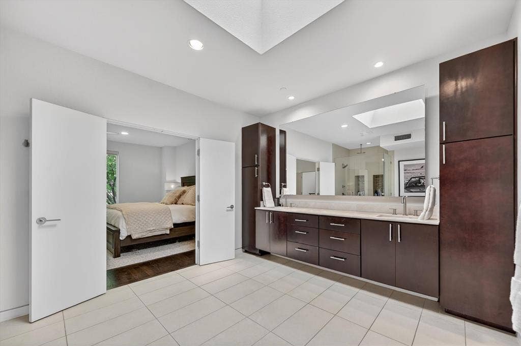 4230 Travis Street, #4, Dallas, TX 75205 4230 Travis Street, #4, Dallas, TX 75205