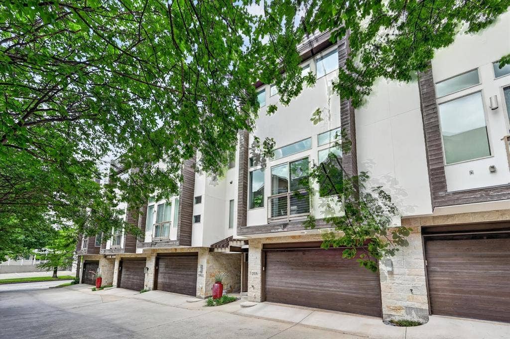 4230 Travis Street, #4, Dallas, TX 75205 4230 Travis Street, #4, Dallas, TX 75205