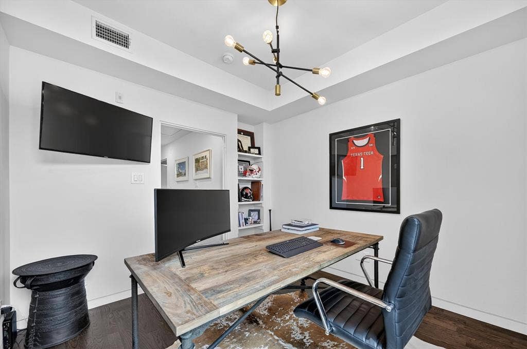 4230 Travis Street, #4, Dallas, TX 75205 4230 Travis Street, #4, Dallas, TX 75205