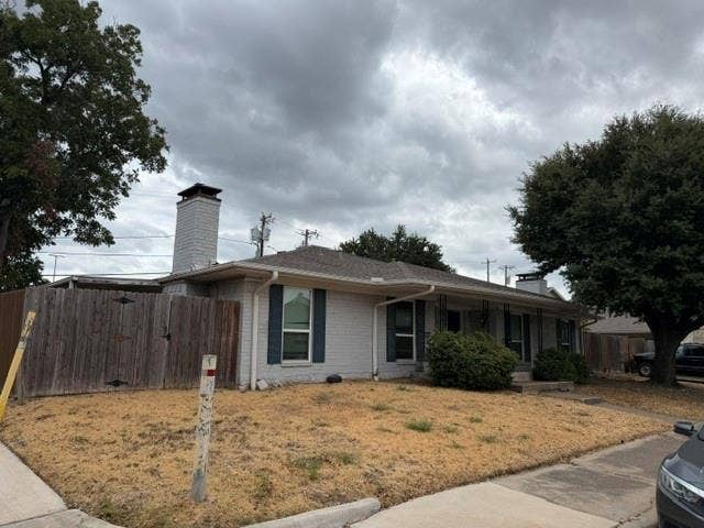 Property photo for 10040 Glenrio Lane, Dallas, TX