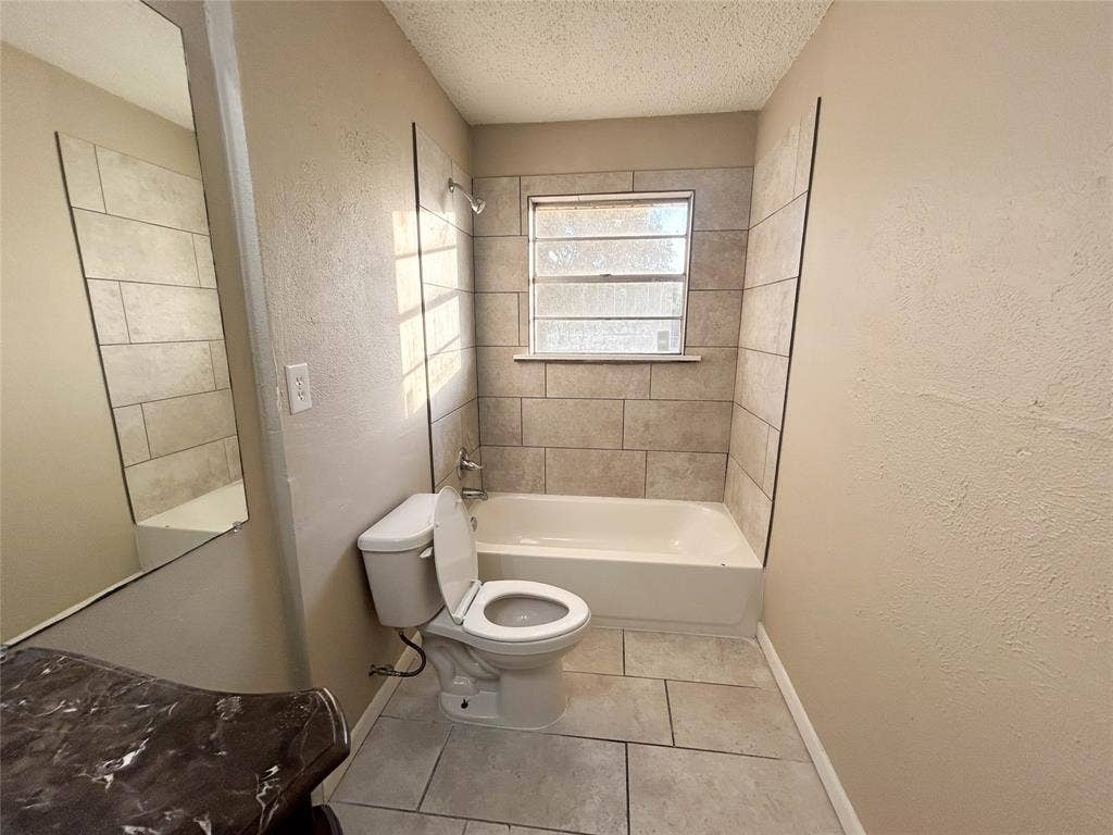 1312 N Shawnee Street, Ennis, TX 75119 1312 N Shawnee Street, Ennis, TX 75119