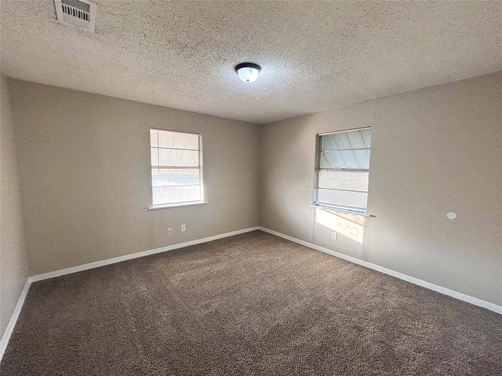1312 N Shawnee Street, Ennis, TX 75119 1312 N Shawnee Street, Ennis, TX 75119