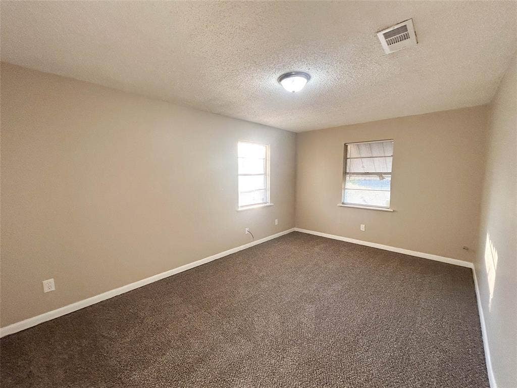 1312 N Shawnee Street, Ennis, TX 75119 1312 N Shawnee Street, Ennis, TX 75119