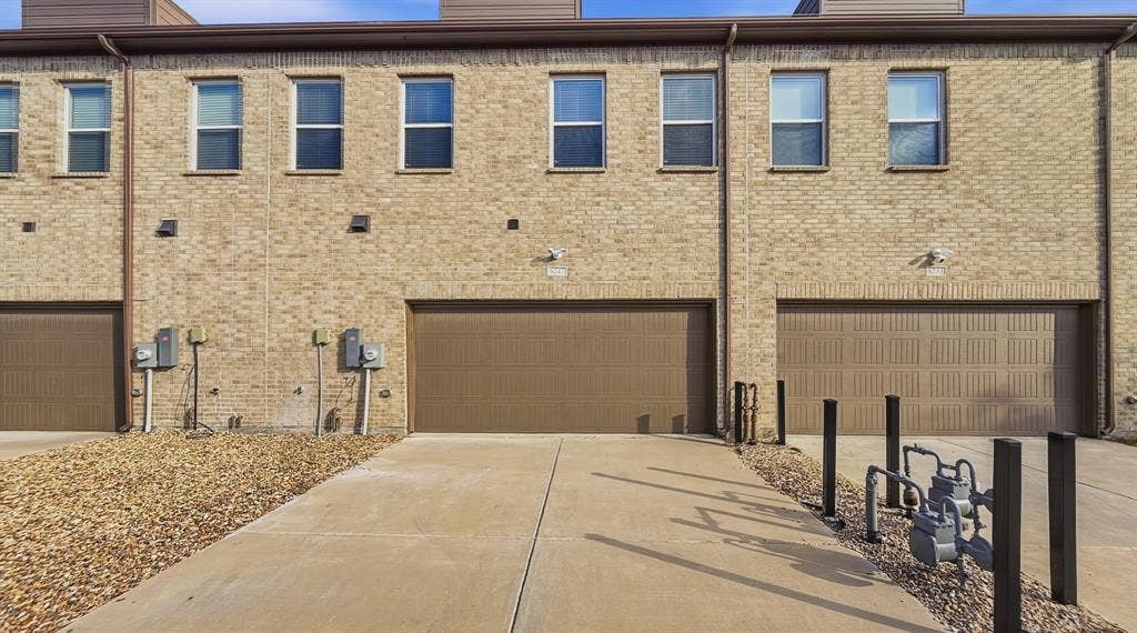 6247 Rilla Street, Frisco, TX 75035 6247 Rilla Street, Frisco, TX 75035