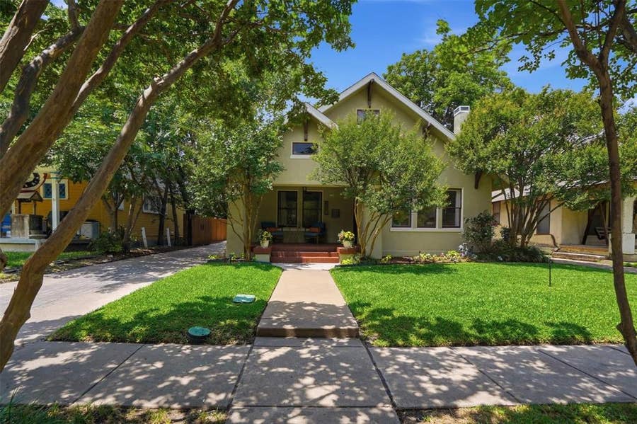 Property photo for 2212 Hurley Avenue, Fort Worth, TX