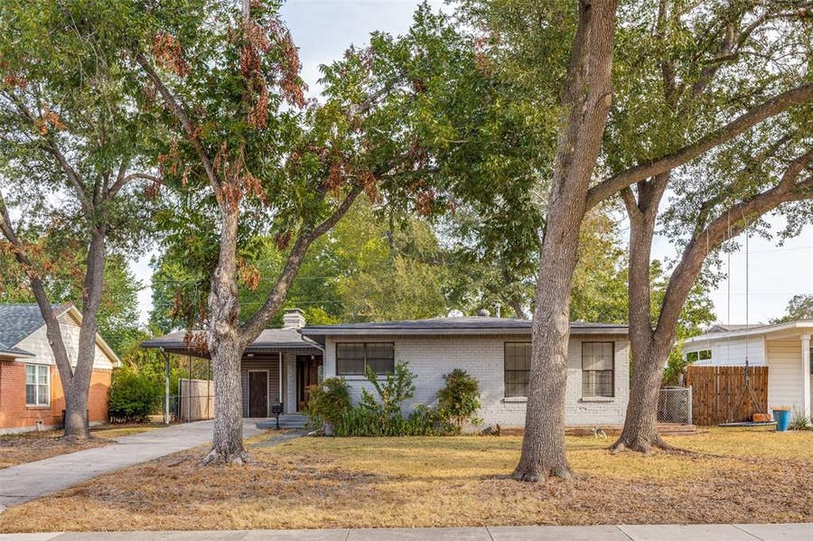 Property photo for 618 Newberry Drive, Richardson, TX