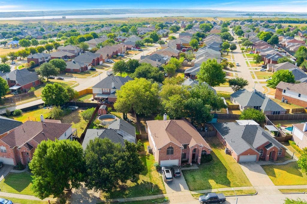 215 Longhorn Trail, Grand Prairie, TX 75052 Additional content