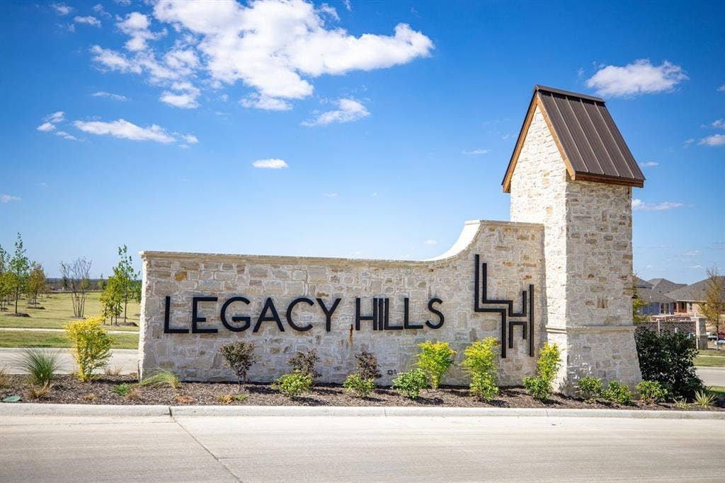 2709 Travis Street, Celina, TX 75009 2709 Travis Street, Celina, TX 75009
