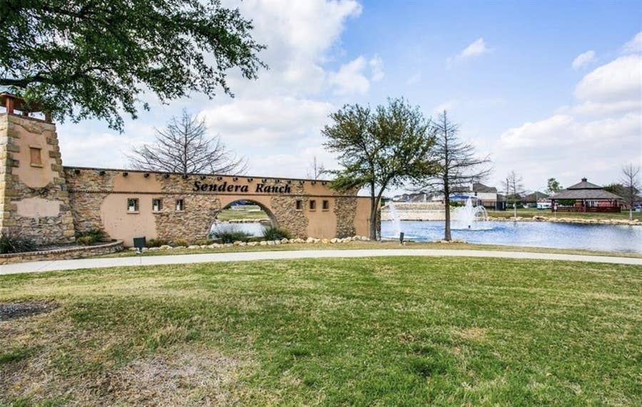 Property photo for 661 Rosario Lane, Fort Worth, TX