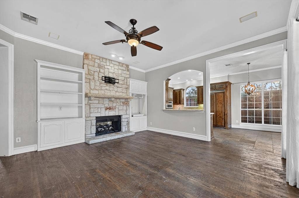 8004 Ashby Court, Plano, TX 75025 8004 Ashby Court, Plano, TX 75025