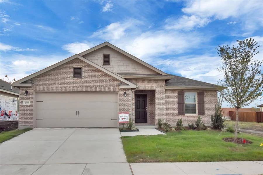 Property photo for 2008 Sandpiper Way, Princeton, TX