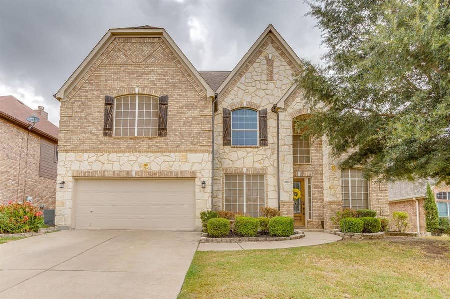 Property photo for 1008 Linden Drive, Burleson, TX