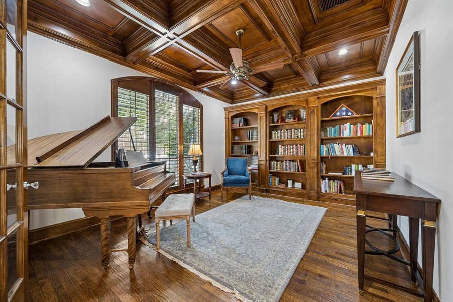 Property photo for 1401 Luckenbach Drive, Allen, TX