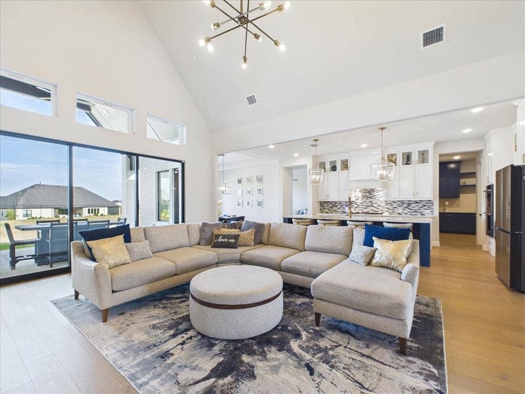 262 Vidrio Drive, Sunnyvale, TX 75182 262 Vidrio Drive, Sunnyvale, TX 75182
