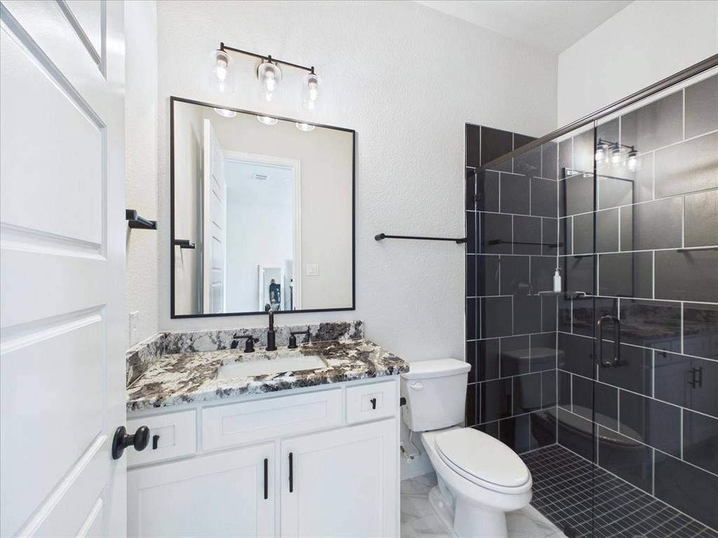 262 Vidrio Drive, Sunnyvale, TX 75182 262 Vidrio Drive, Sunnyvale, TX 75182