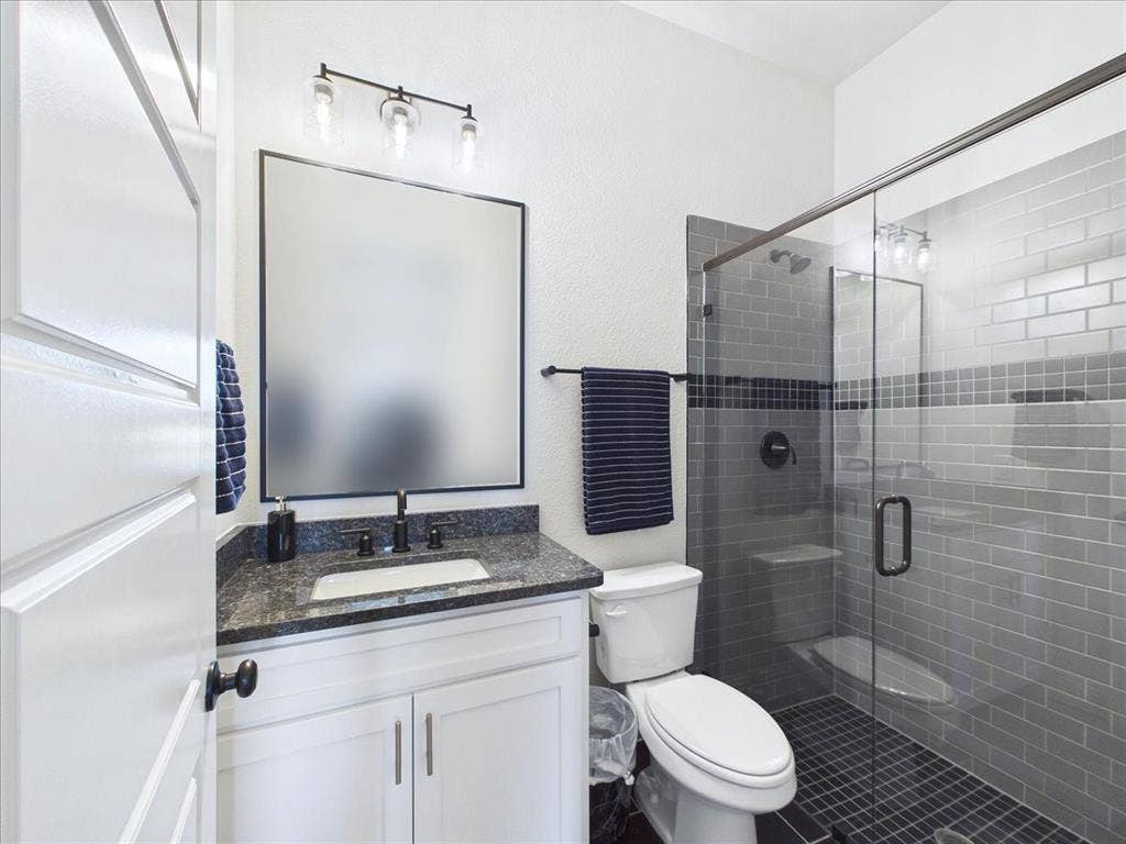262 Vidrio Drive, Sunnyvale, TX 75182 262 Vidrio Drive, Sunnyvale, TX 75182