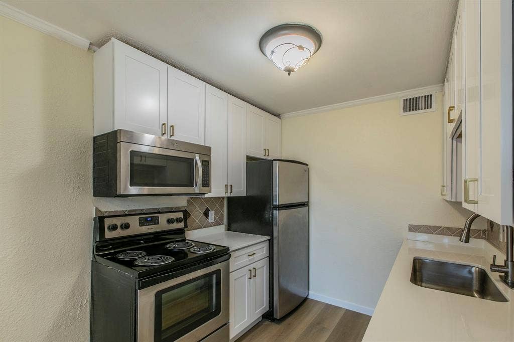 1214 Baylor Avenue, #205, Waco, TX 76706 1214 Baylor Avenue, #205, Waco, TX 76706