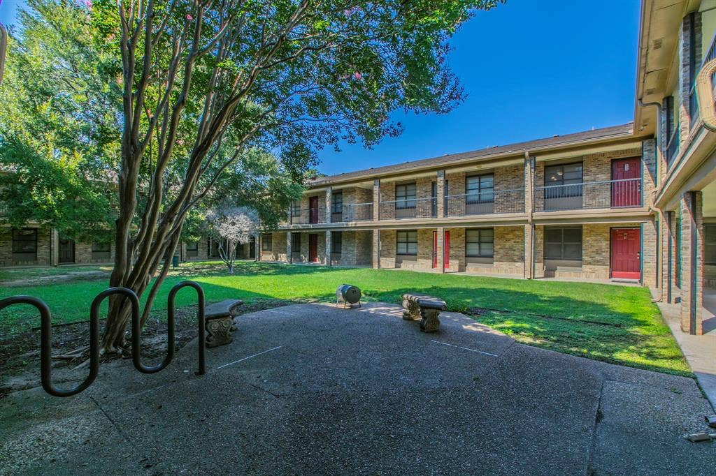 1214 Baylor Avenue, #205, Waco, TX 76706 1214 Baylor Avenue, #205, Waco, TX 76706
