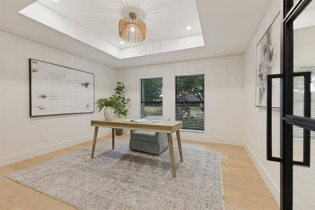 4624 Willow Lane, Dallas, TX 75244 Secondary bedroom or office