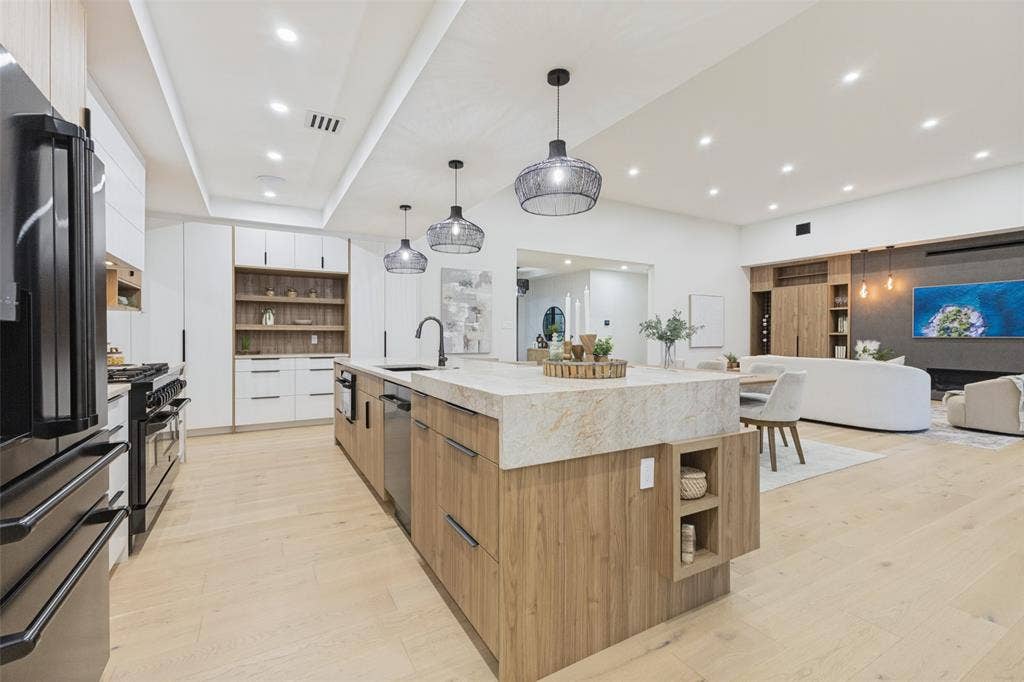 4624 Willow Lane, Dallas, TX 75244 4624 Willow Lane, Dallas, TX 75244