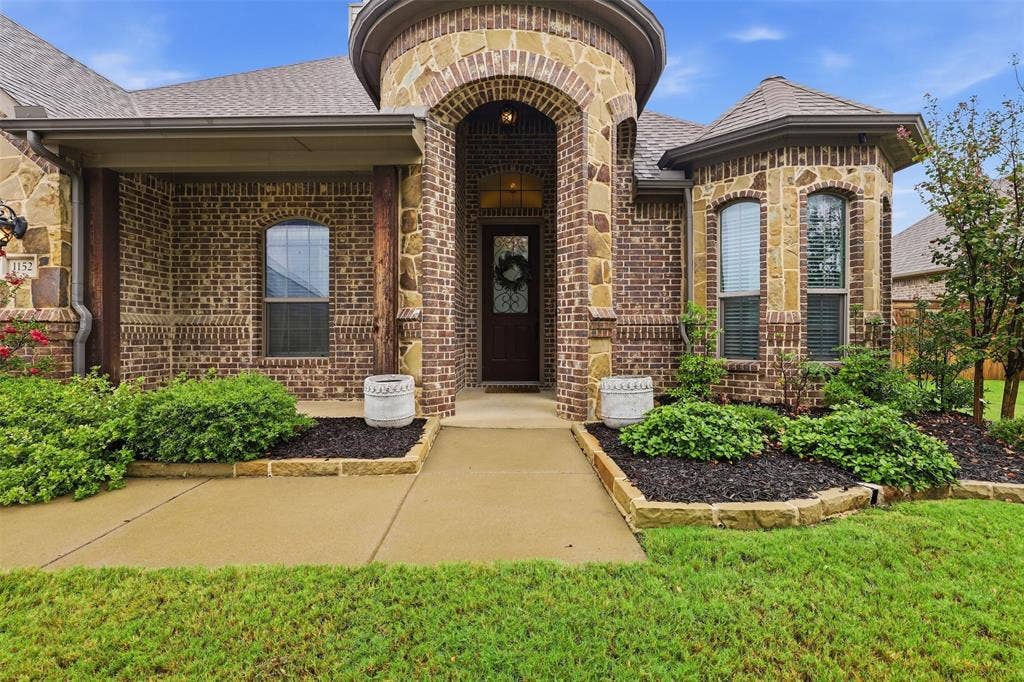 1152 Blue Sky Lane, Burleson, TX 76058