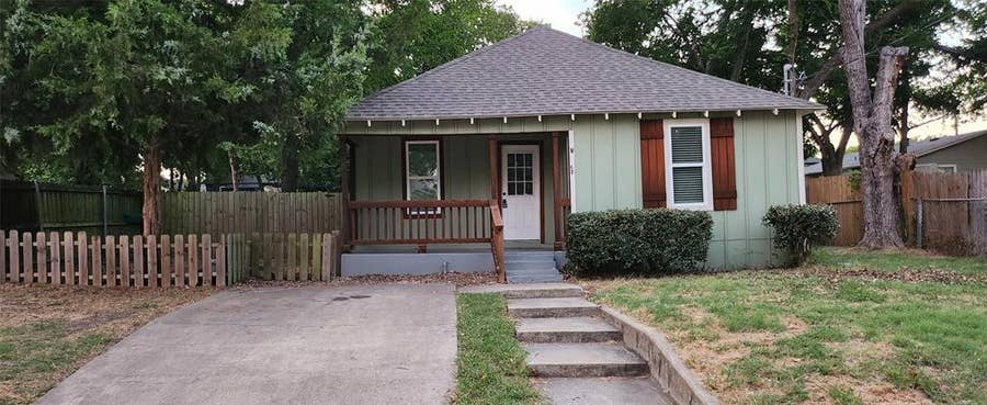 Property photo for 902 Davy Crockett Street, Rockwall, TX