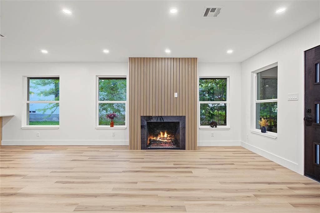 865 Peavy Road, Dallas, TX 75218 865 Peavy Road, Dallas, TX 75218