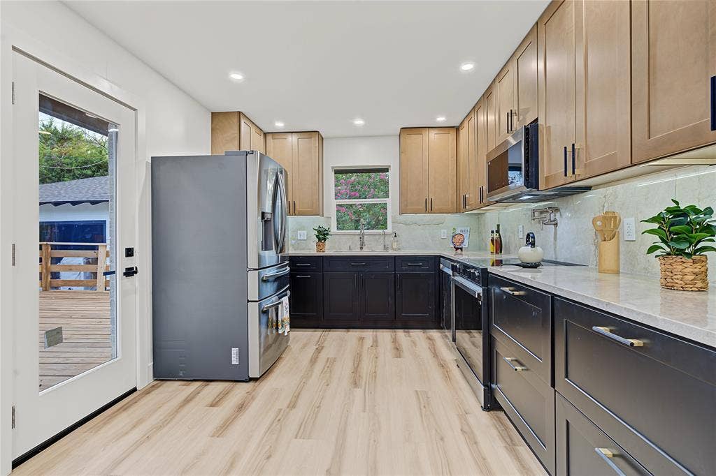 865 Peavy Road, Dallas, TX 75218 865 Peavy Road, Dallas, TX 75218