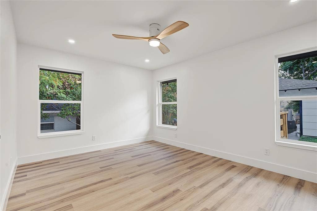 865 Peavy Road, Dallas, TX 75218 865 Peavy Road, Dallas, TX 75218