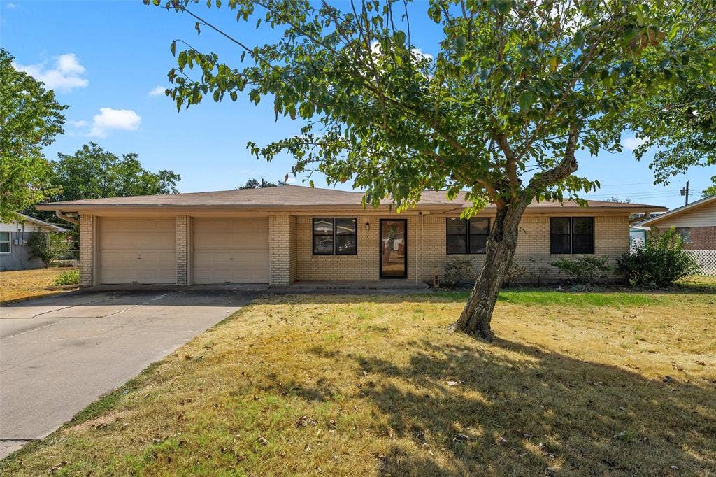 107 E Dawn Drive, Robinson, TX 76706 107 E Dawn Drive, Robinson, TX 76706