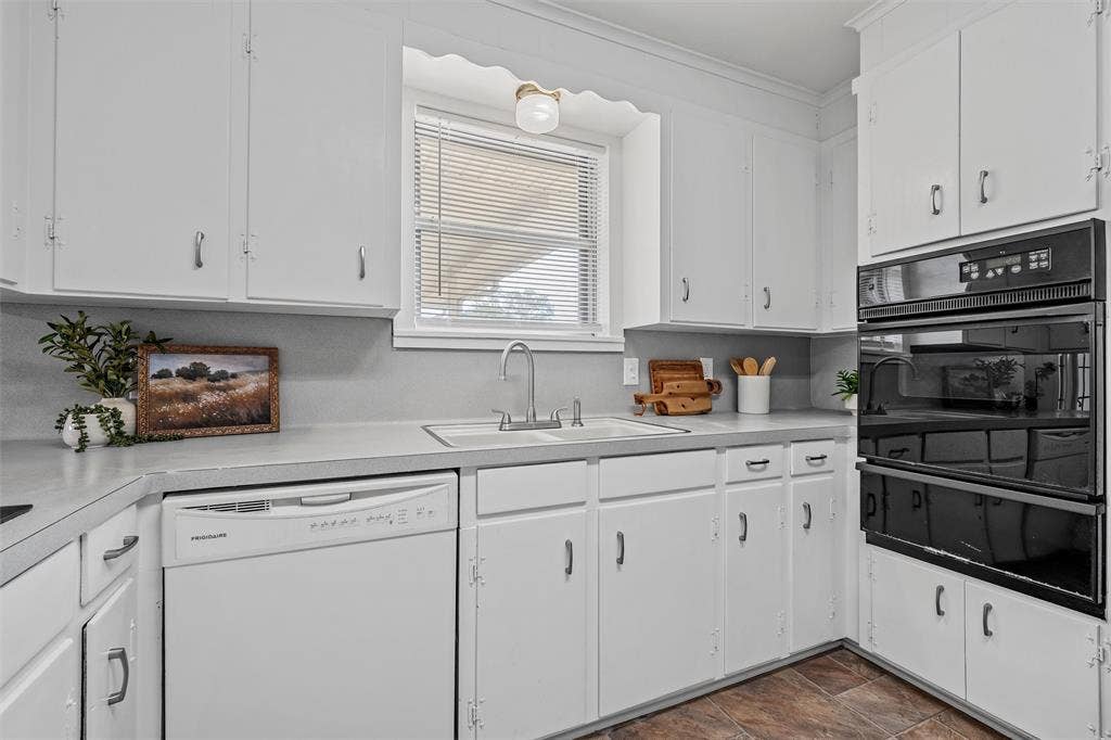 107 E Dawn Drive, Robinson, TX 76706 107 E Dawn Drive, Robinson, TX 76706