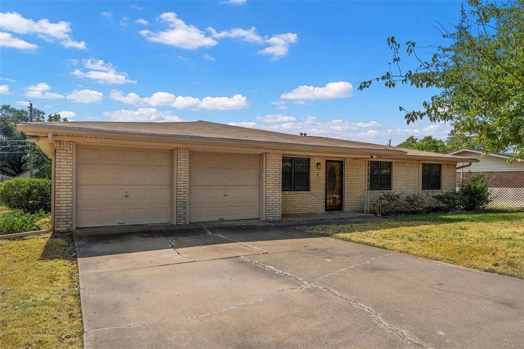 107 E Dawn Drive, Robinson, TX 76706 107 E Dawn Drive, Robinson, TX 76706