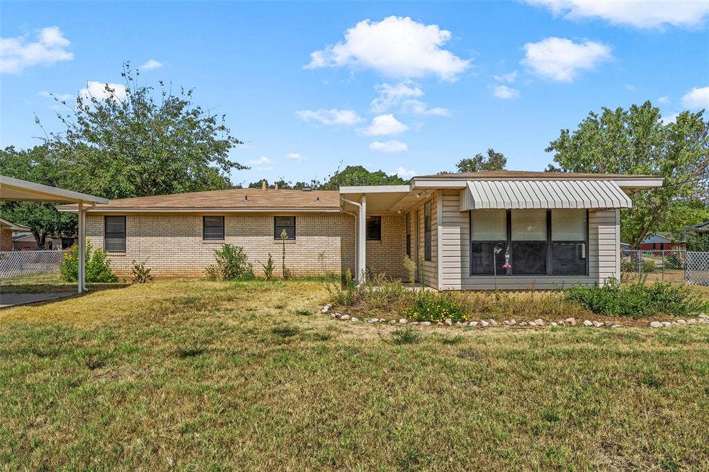107 E Dawn Drive, Robinson, TX 76706 107 E Dawn Drive, Robinson, TX 76706