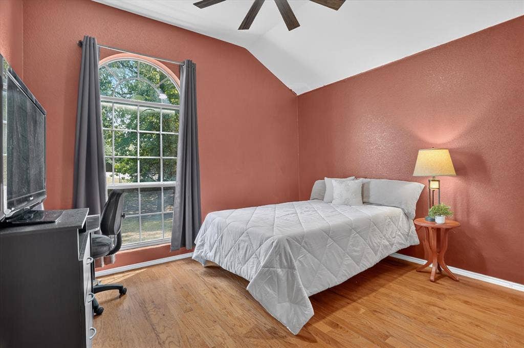 6608 Silver Oak Lane, Fort Worth, TX 76135