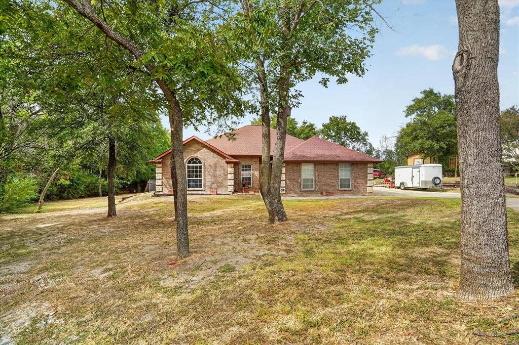 6608 Silver Oak Lane, Fort Worth, TX 76135