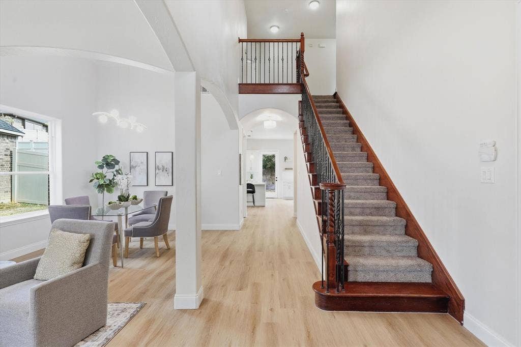 2600 Almanzor Avenue, Irving, TX 75062 2600 Almanzor Avenue, Irving, TX 75062
