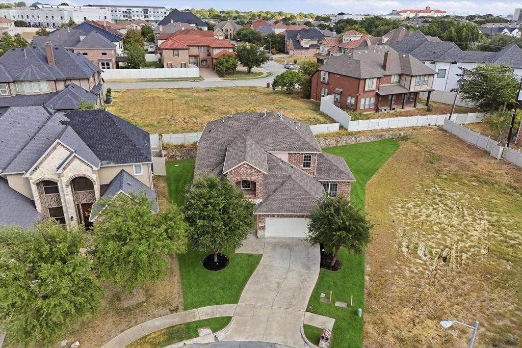2600 Almanzor Avenue, Irving, TX 75062 2600 Almanzor Avenue, Irving, TX 75062