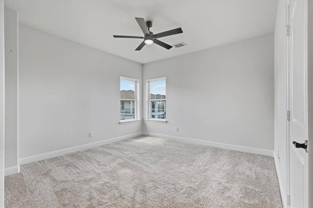 2600 Almanzor Avenue, Irving, TX 75062 2600 Almanzor Avenue, Irving, TX 75062